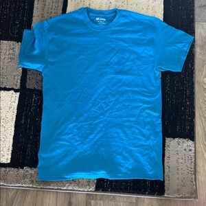 Gildan Vibrant Blue T-Shirt
